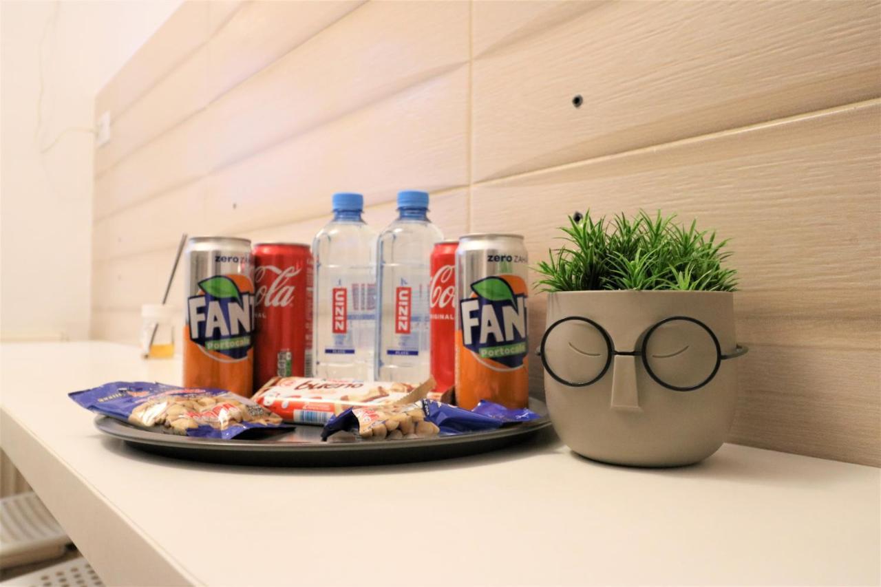 Cozy Old Town Apartment - Free Minibar Bucureşti Ngoại thất bức ảnh