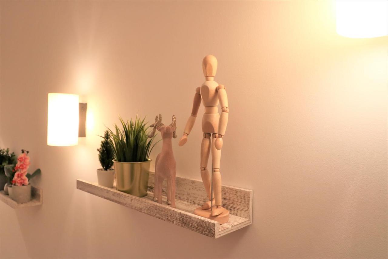 Cozy Old Town Apartment - Free Minibar Bucureşti Ngoại thất bức ảnh